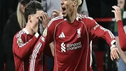 捕捉亚冬会三大赛事：窥见体育强国发展轨迹